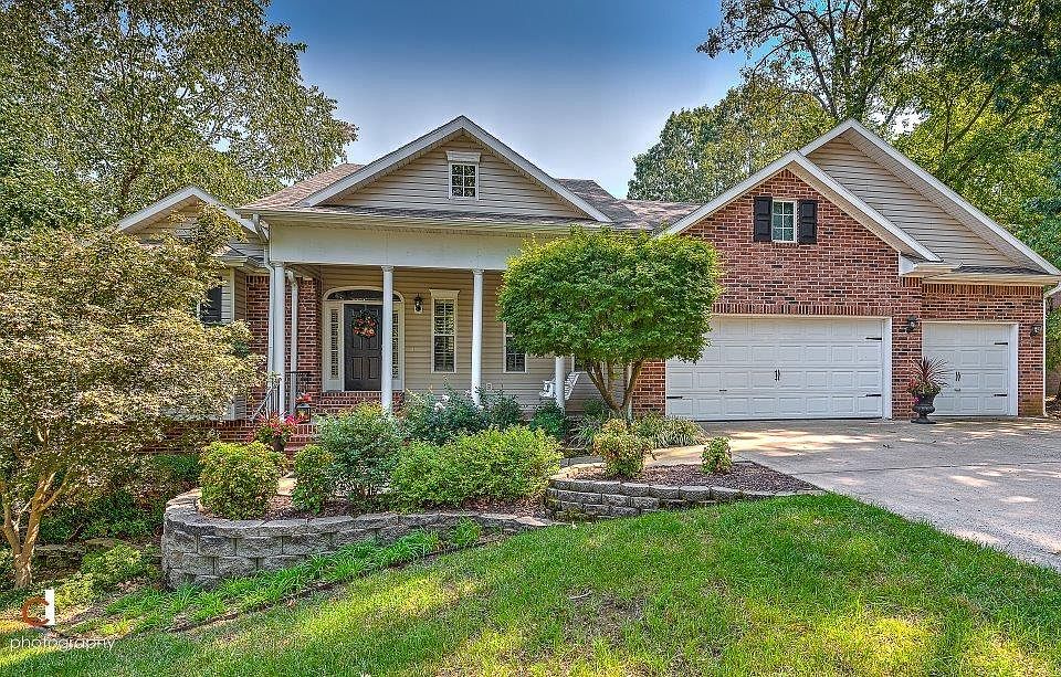 1st image of 2506 NW Linebarger Ln