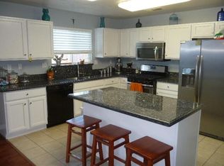 885 S Burl Ave, Fresno, CA