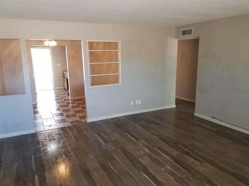 1st image of 2129 Gates Ave #2129