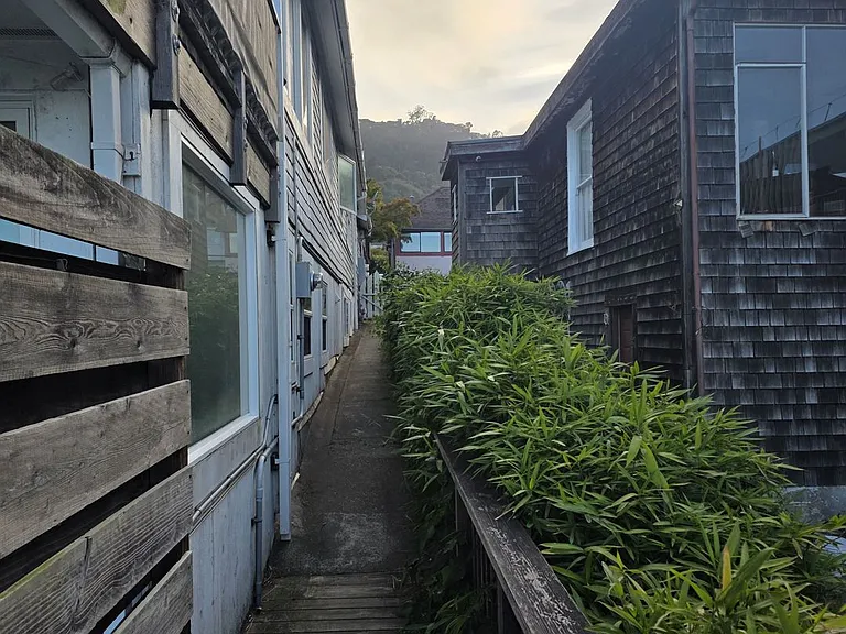 109 Bridgeway #109B — Photo 14