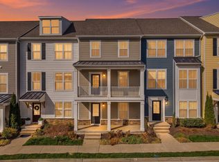 47 Broad St, Daleville, VA 24083