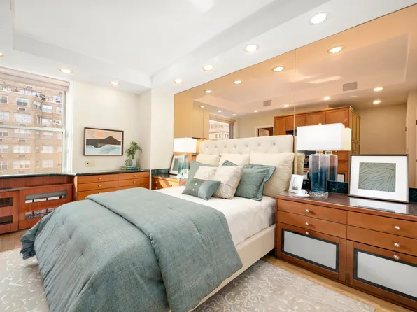 71 Park Avenue image 6 of 11