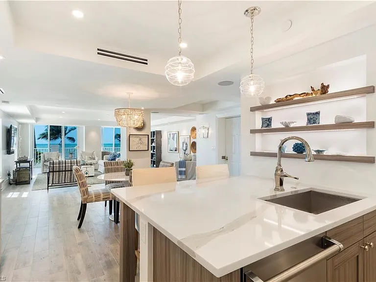 3377 Gulf Shore Blvd N #1B — Photo 3