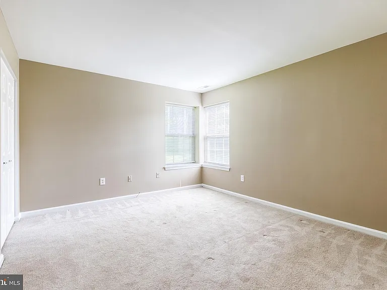 3512 Thomas Pointe Ct #1B — Photo 11