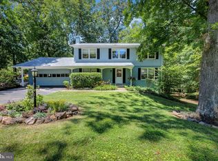 16604 Killdeer Dr, Rockville, MD 20855