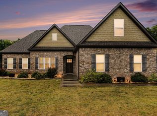 1136 Silverleaf Cir, Griffin, GA 30224
