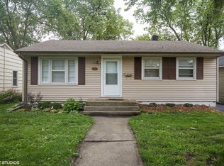 665 Clark St, Elgin, IL 60123