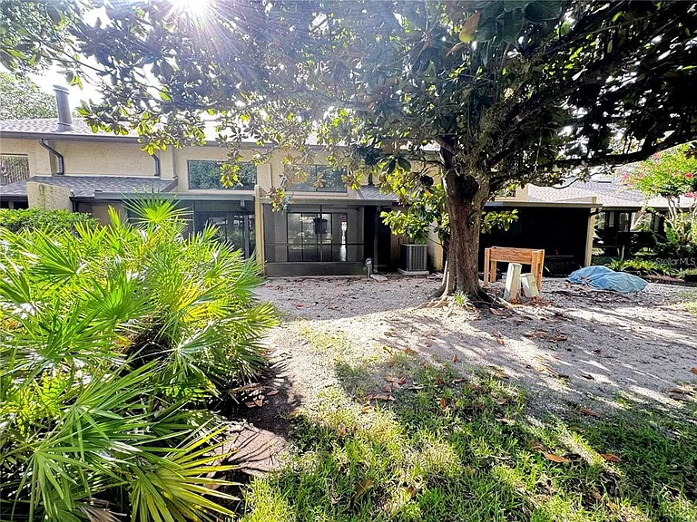 497 Club Dr — Photo 24