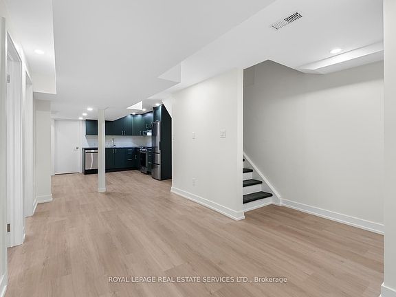 4th image of 1129 Mount Pleasant Rd