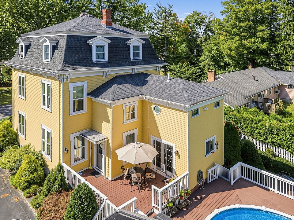 1st image of 21 Nelson Ave