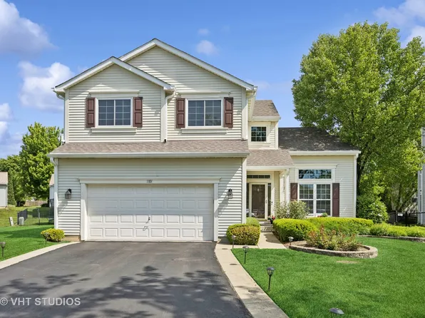 1101 Heavens Gate, Lake In The Hills, IL 60156