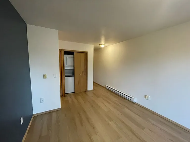 508 E Ivy St — Photo 7