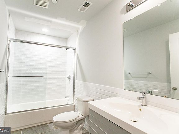 4th image of 1216-18 N 5th St #1