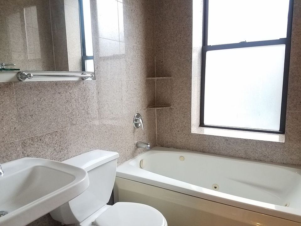 2nd image of 82 W 105th St APT 3H
