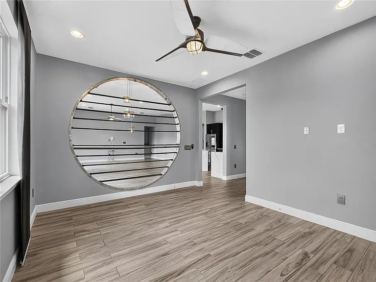 781 Windlass Ct — Photo 18