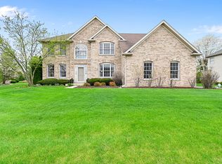 2041 Wagner Rd, Batavia, IL 60510