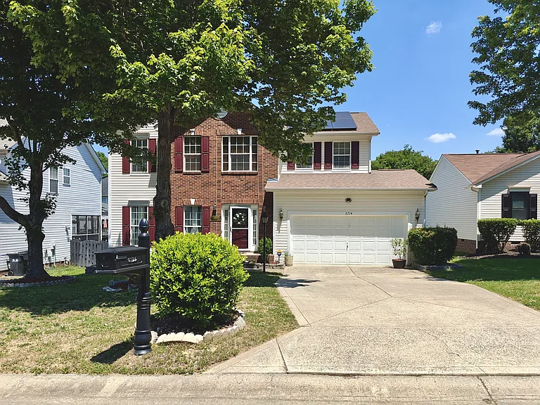 3714 Betterton Ln — Photo 2