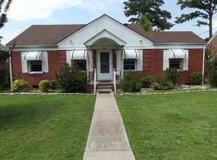 211 Canterbury Rd, Jacksonville, NC 28540