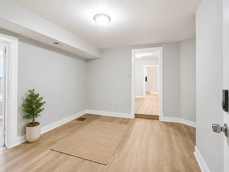 181 Sheridan Ave #1 — Photo 22