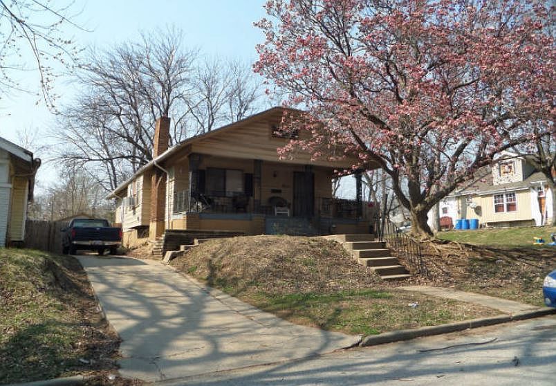 1st image of 1930 N 30th St