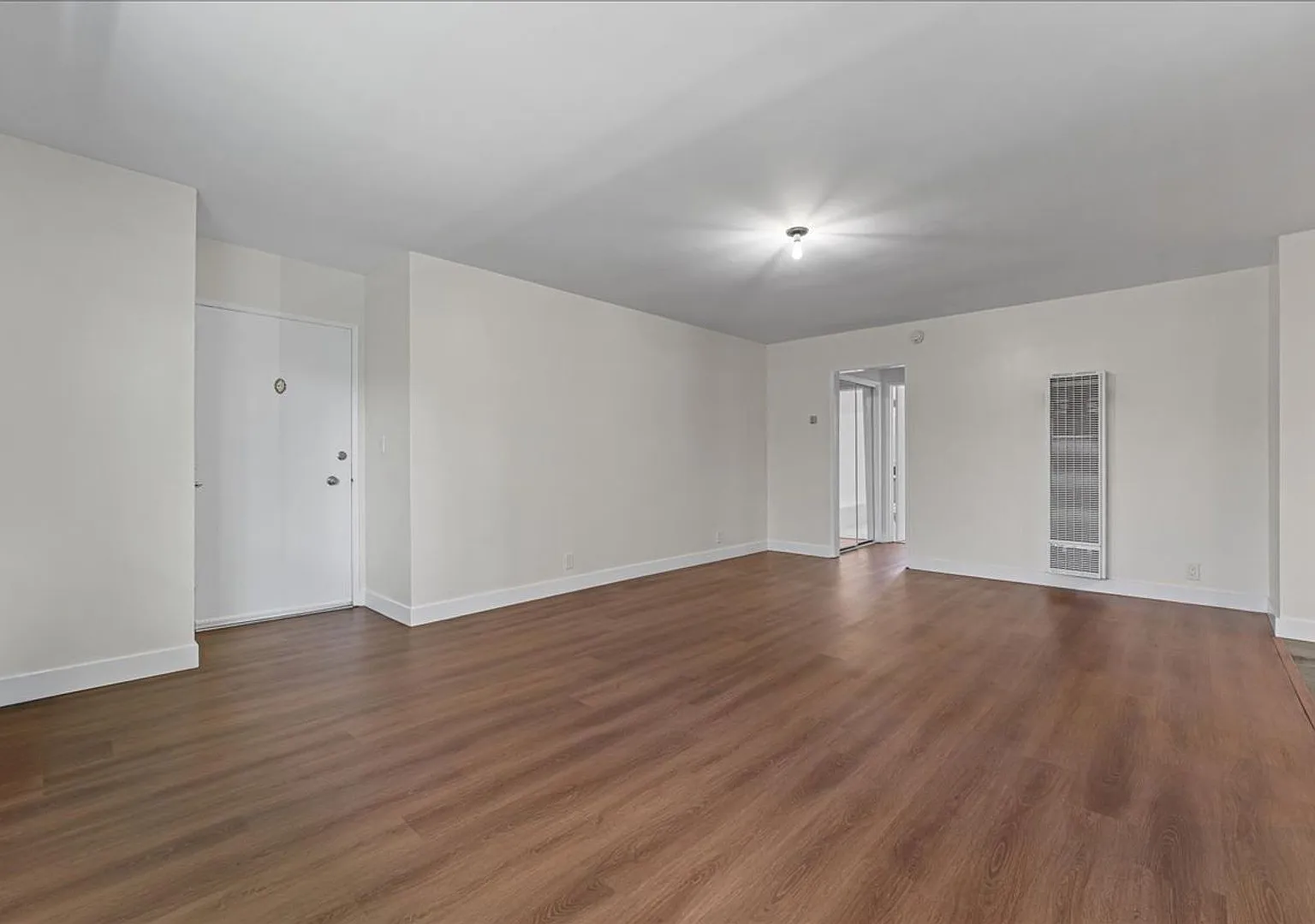Charming Glendale Apartment! — Photo 4