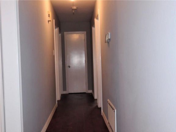 3rd image of 2135 Goldfinch Dr