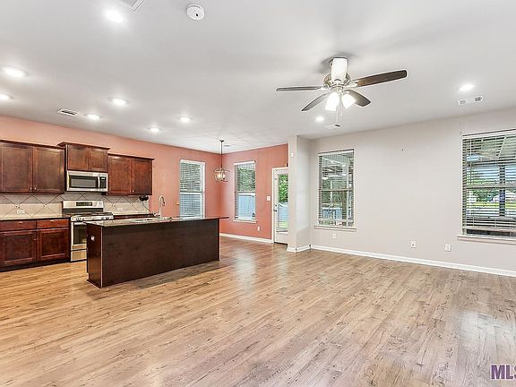 3rd image of 11411 Legacy Oaks Ln