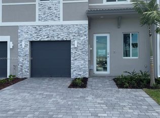 1351 SE 7th St, Homestead, FL 33034