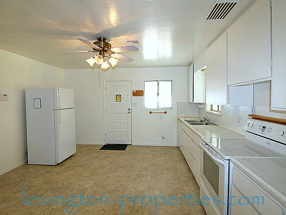 5th image of 4025 Bridge St Ste B