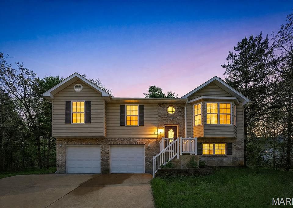 1st image of 1022 S Lakeview Dr
