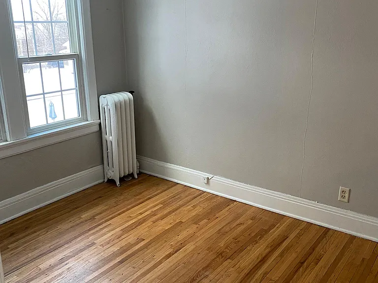 Bedroom photo #1