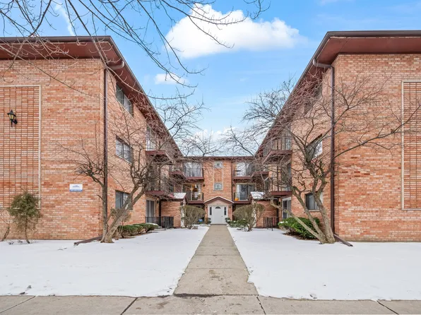 5819 W Higgins Ave APT 2D, Chicago, IL 60630