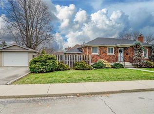 143 Rosedale Ave, Hamilton, ON L8K4N3