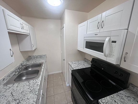 3rd image of 501 Texas St NE APT 105