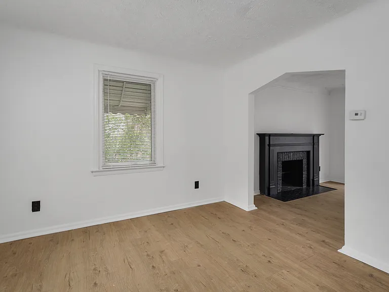 13891 Fairmount Dr — Photo 10
