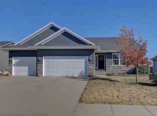 210 N Colton Dr, North Liberty, IA 52317
