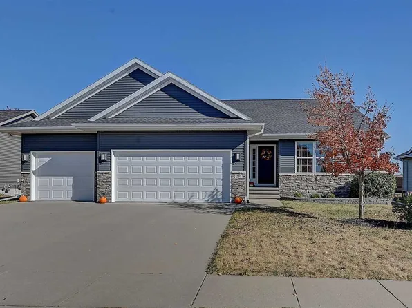 210 N Colton Dr, North Liberty, IA 52317