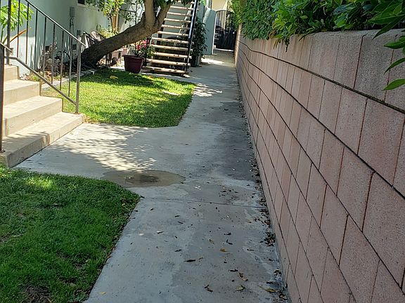 2nd image of 947 19th St APT E
