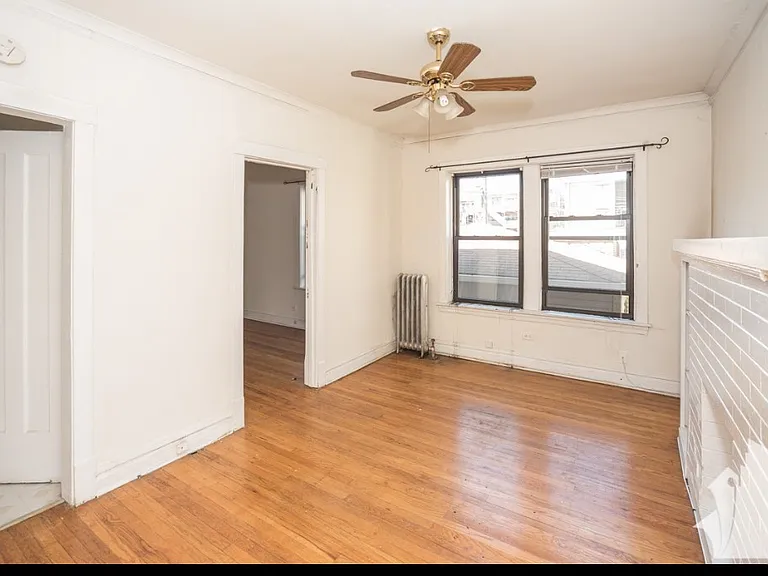 2612 W Gunnison St #1 — Photo 3