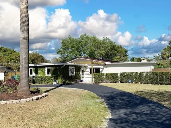 13225 SW 83rd Ct, Pinecrest, FL 33156