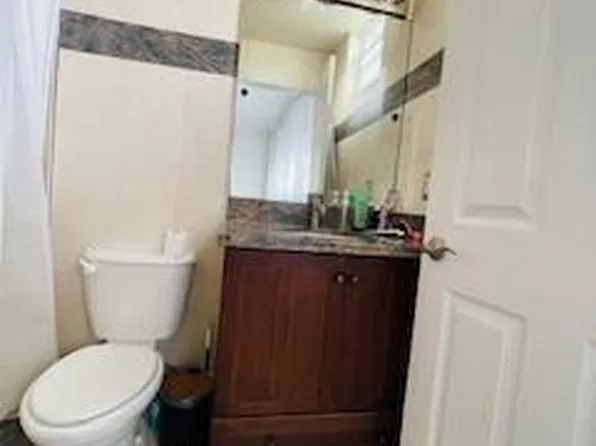 5500 NW 2nd Ave APT 319, Boca Raton, FL 33487