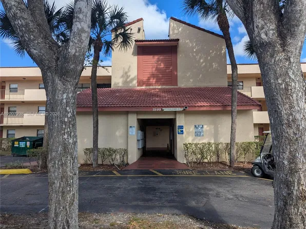 3399 Foxcroft Rd APT 103, Hollywood, FL 33025
