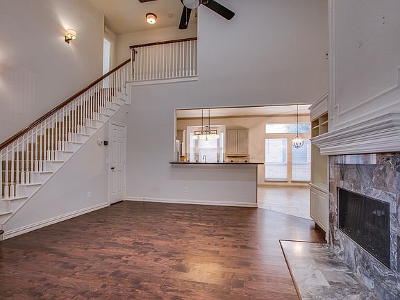 3rd image of 3408 Westclarke Dr