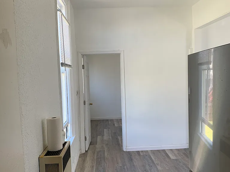1824 Filbert St #1824 — Photo 5