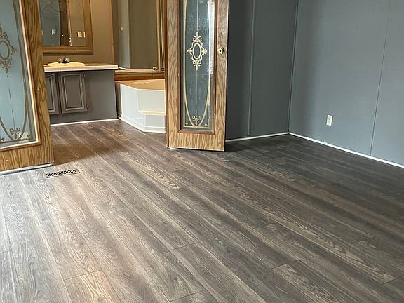3rd image of 5030 E Broadway St #3