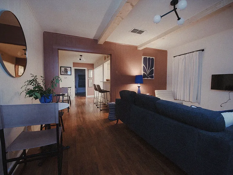 917 Panhandle St — Photo 5