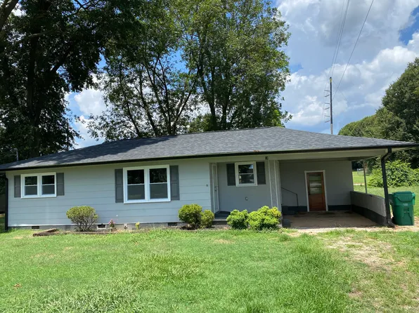 14 Shuford St, Lavonia, GA 30553
