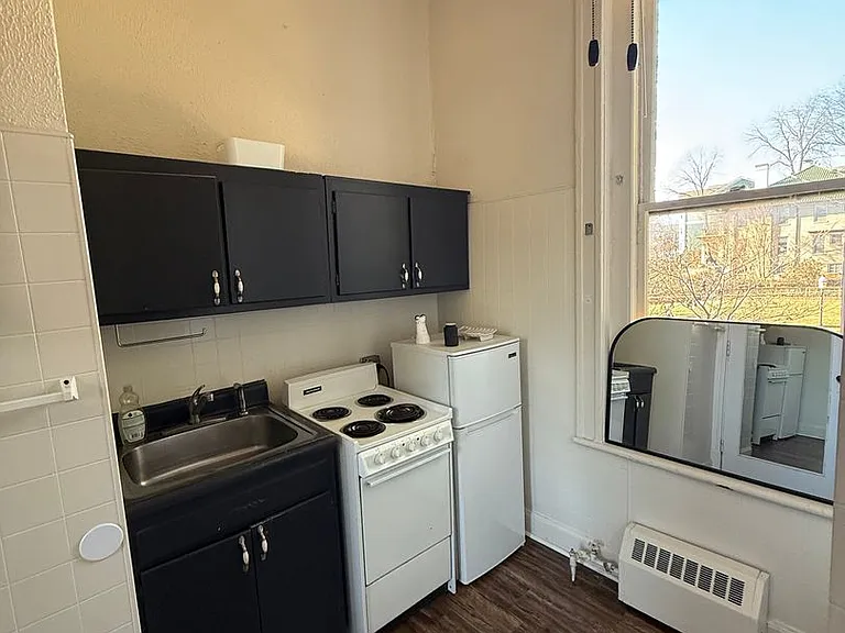 1415 Laurel Ave #27 — Photo 1