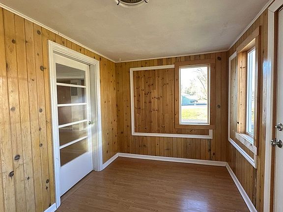 4th image of 5776 Harlan Dr