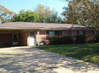 1205 Glencrest Ln, Longview, TX 75601